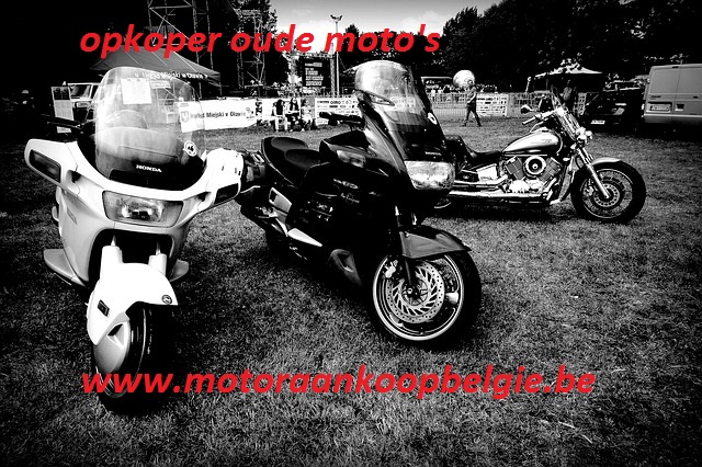 opkoper oude moto's
